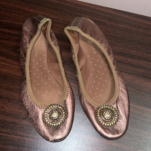 Phillip Liz Leather Bronze Colored Flats Size 8.5 - Picture 2 of 10